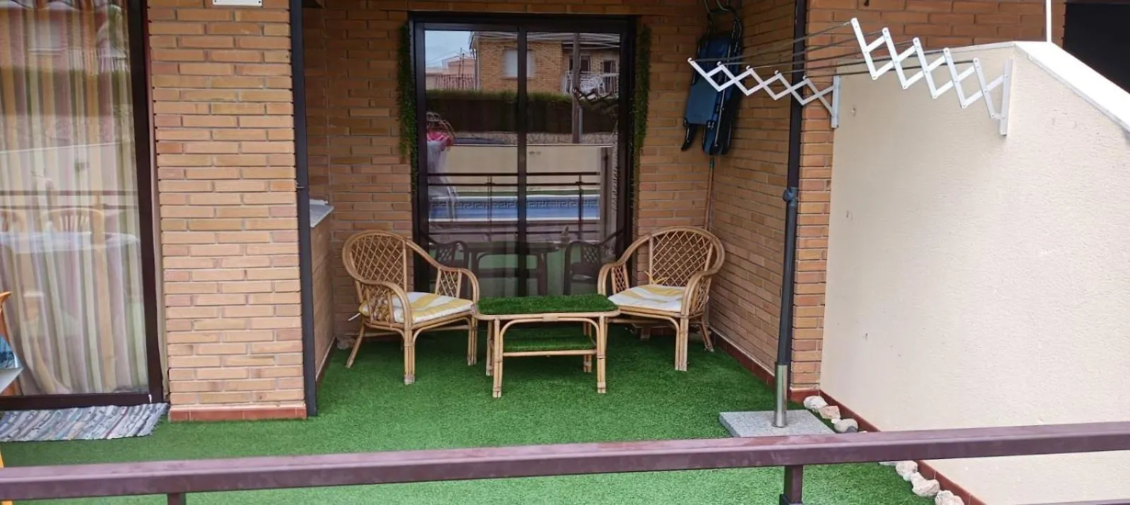Apartamento Con Terraza Y Acceso Directo A La Piscina Y A 50 M De La Playa Miami Platja  España