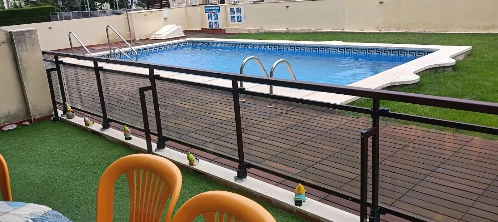 Apartamento Con Terraza Y Acceso Directo A La Piscina Y A 50 M De La Playa Miami Platja  Miami Platja (Miami Playa)